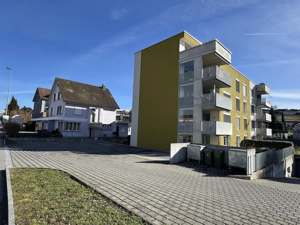 Bauland mit hoher Ausnützung (AZ 0.9) und Bestandesliegenschaft