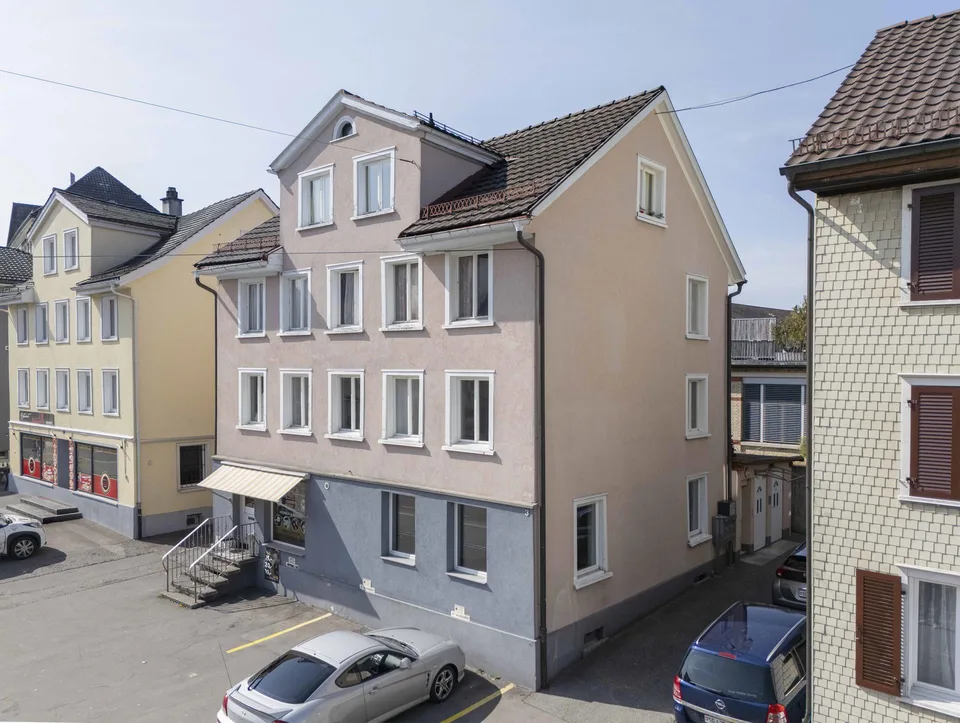 Zentral gelegenes Wohn-/Geschäftshaus in St. Gallen
