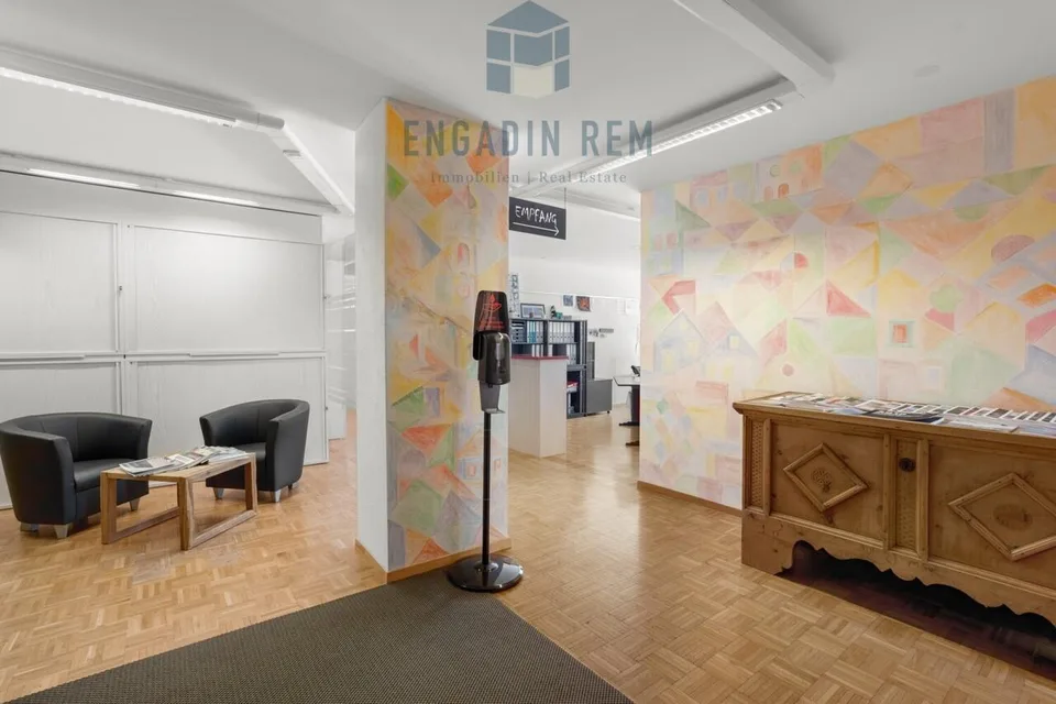 Bürofläche respektive Etagenwohnung mit Entwicklungspotenzial