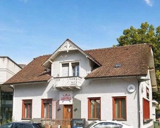 *Restaurant mit 6 Zimmern*