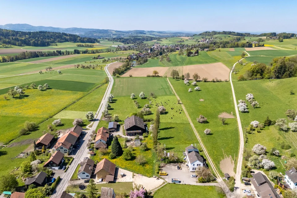 Ländliches Baugrundstück an naturnaher Lage – photo 6 sur 7
