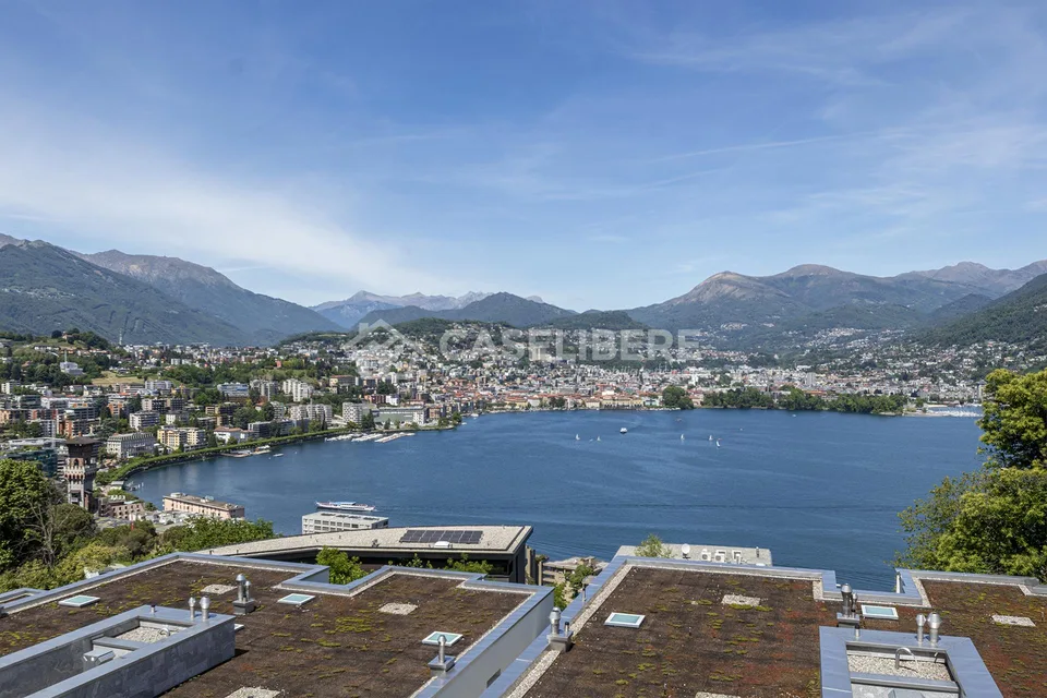 MERVEILLEUX 4.5 AVEC VUE EXCEPTIONNELLE À LUGANO - PARADISO