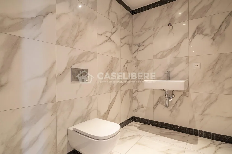 MERVEILLEUX 4.5 AVEC VUE EXCEPTIONNELLE À LUGANO - PARADISO – photo 22 sur 29