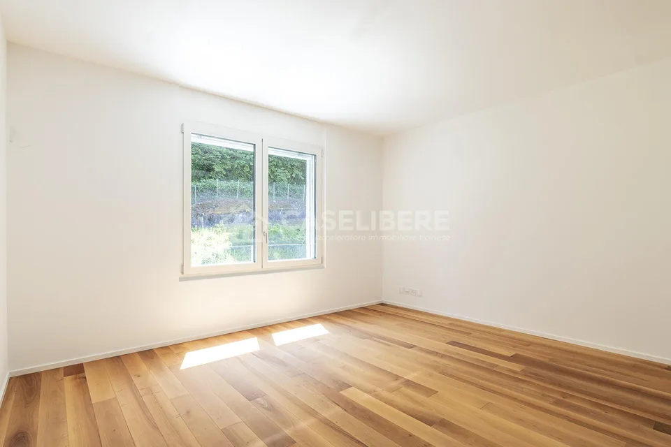 MERVEILLEUX 4.5 AVEC VUE EXCEPTIONNELLE À LUGANO - PARADISO – photo 19 sur 29