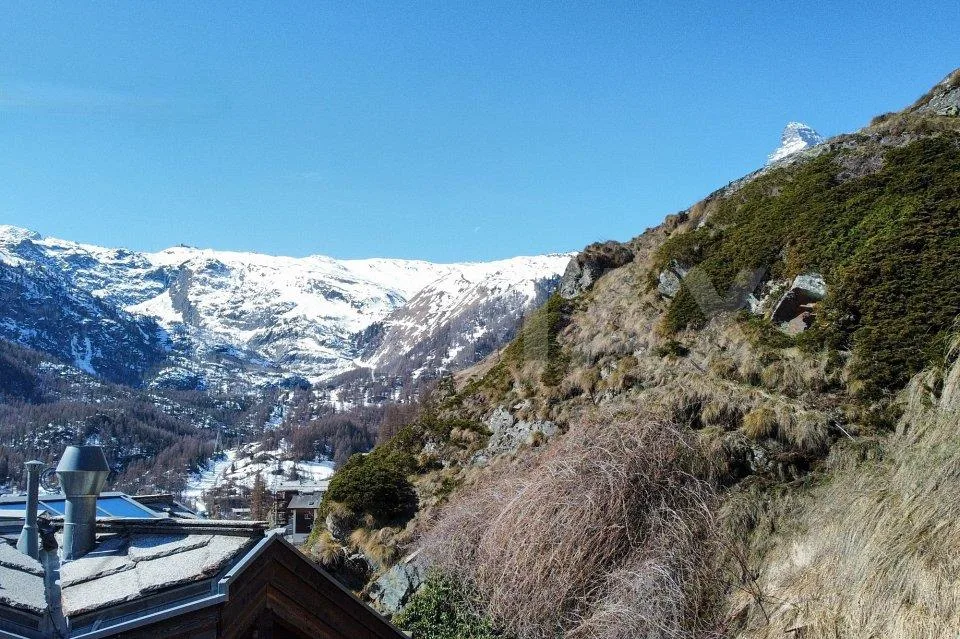 Sonnige Bauparzelle mit Bergsicht – Foto 6 von 13