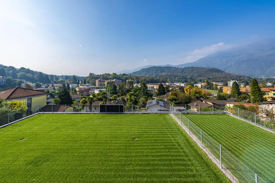 PONTE CAPRIASCA  Nuovo Attico di 8 locali  (suddiviso in 2 unità)