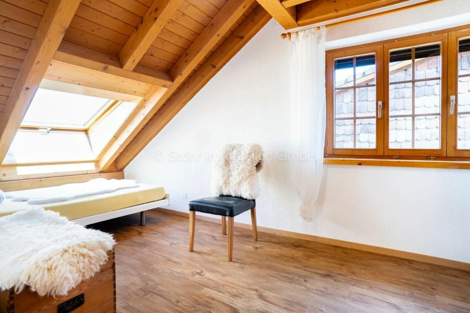 Zweifamilienhaus mit Bauland - Eine einmalige Gelegenheit – foto 6 di 29