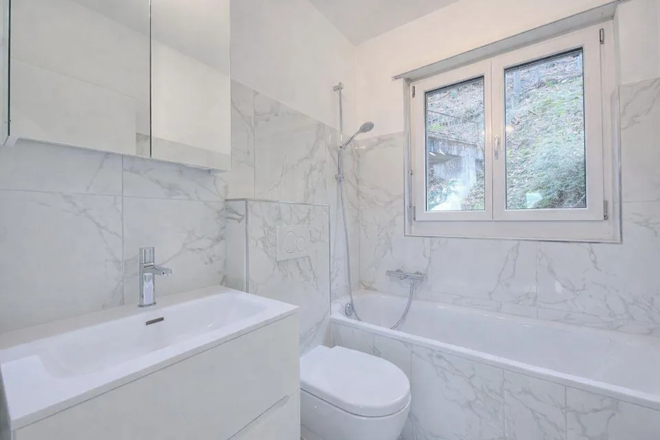 Splendido appartamento con terrazzo e vista lago ad Lugano Aldesago – Foto 7 von 8