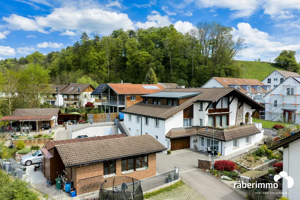 MEHRFAMILIENHAUS MIT RAUM FÜR GENERATIONEN
