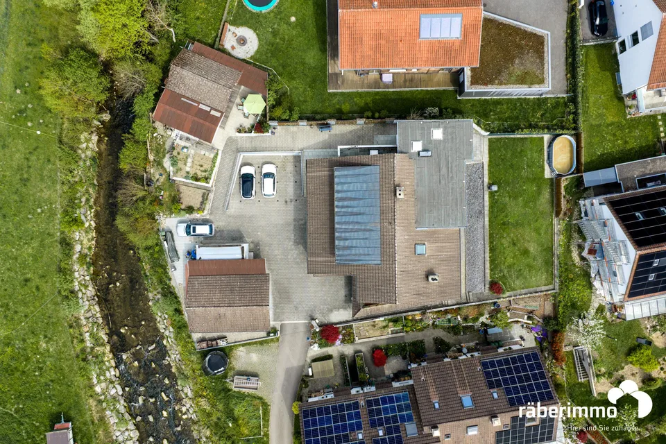 MEHRFAMILIENHAUS MIT RAUM FÜR GENERATIONEN