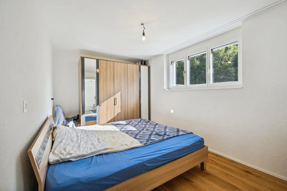MODERNE UND HELLE GARTENWOHNUNG