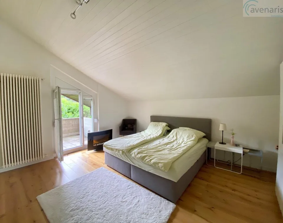 Modernes und geräumiges Doppeleinfamilienhaus an ruhiger Lage – Foto 9 von 18