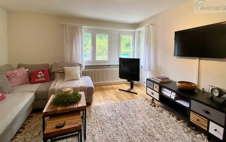 Modernes und geräumiges Doppeleinfamilienhaus an ruhiger Lage – Foto 14 von 18