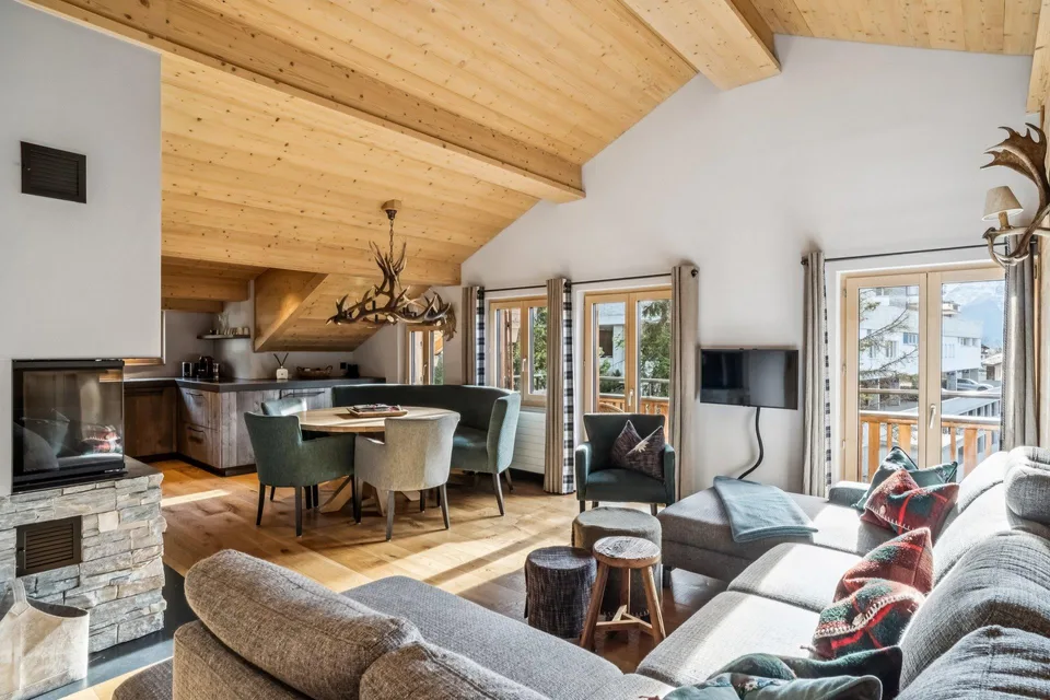 Charmantes Penthouse mit Panoramablick in Grächen