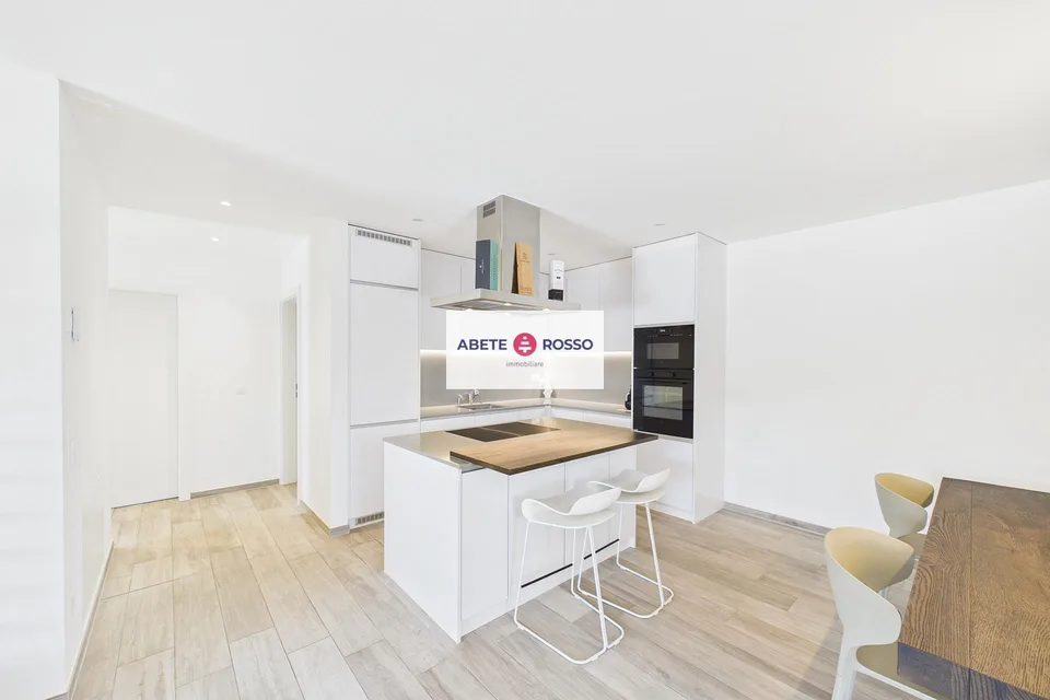 Splendido attico di 4.5 locali con ampia terrazza e finiture moderne. – Foto 15 von 29