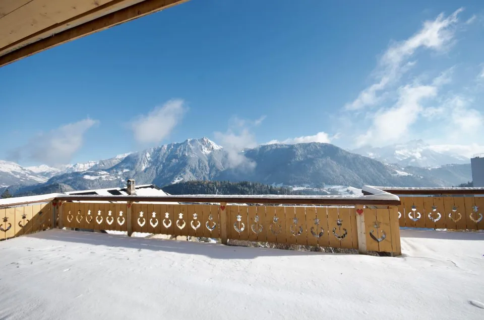 3,5 pièces | Rez-de-chaussée | ~122 m² | Terrasse & Jardin | Vue pa...