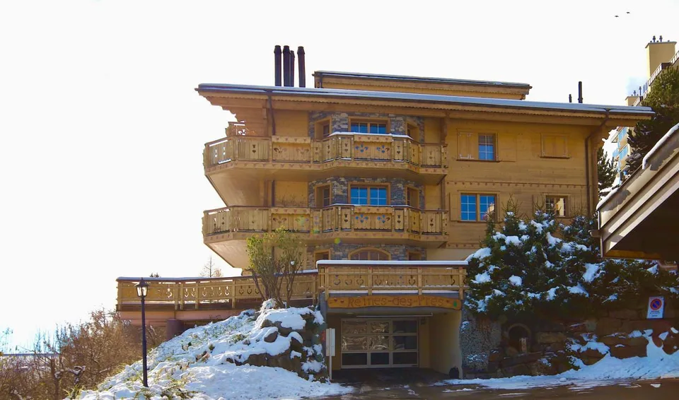 3,5 pièces | Rez-de-chaussée | ~122 m² | Terrasse & Jardin | Vue pa...