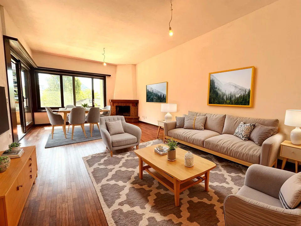 Elegante Appartamento 2.5 Locali in zona centrale con Balcone e Gar...