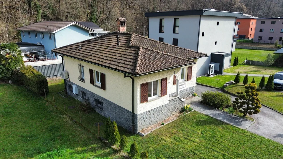 Elegante casa indipendente 4.5 locali con vista sulle montagne a Po...