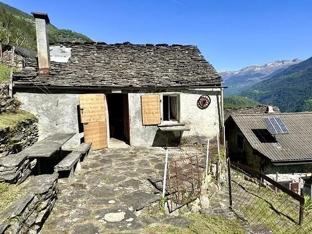 3-Zimmer-Rustico mit Wiesland an sehr ruhiger Aussichtslage / rusti...