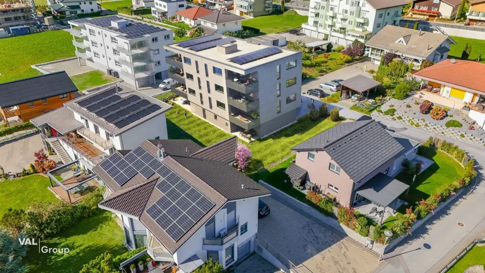 Stilvoller Neubau, hochwertig und lichtdurchflutet