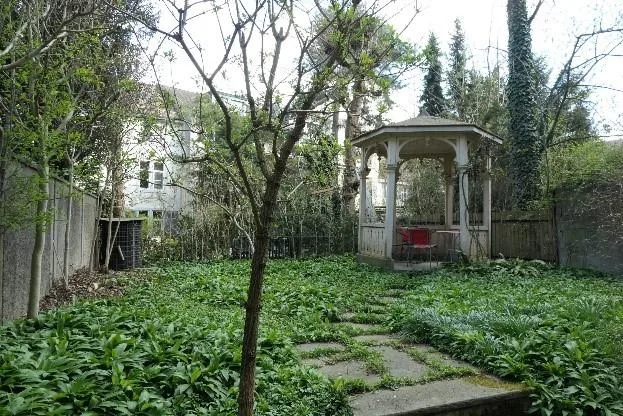 Mehrfamilienhaus mit Kellergarage
