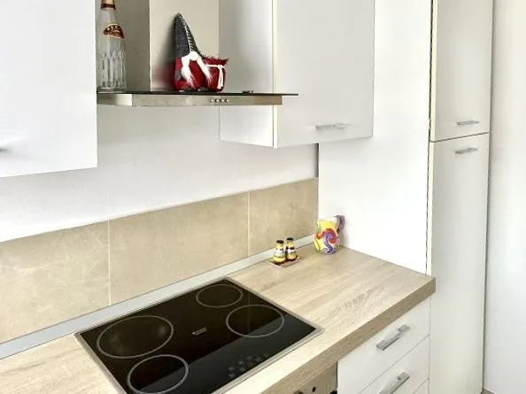 2-Zimmer-Wohnung im 1. OG sehr zentral, ruhig, sonnig mit schöner A... – photo 7 sur 19