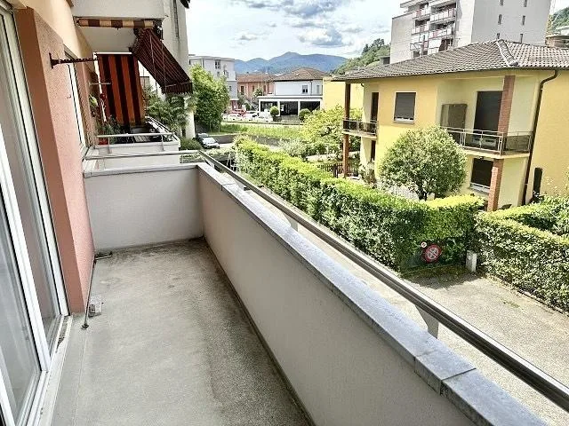 2-Zimmer-Wohnung im 1. OG sehr zentral, ruhig, sonnig mit schöner A... – photo 13 sur 19