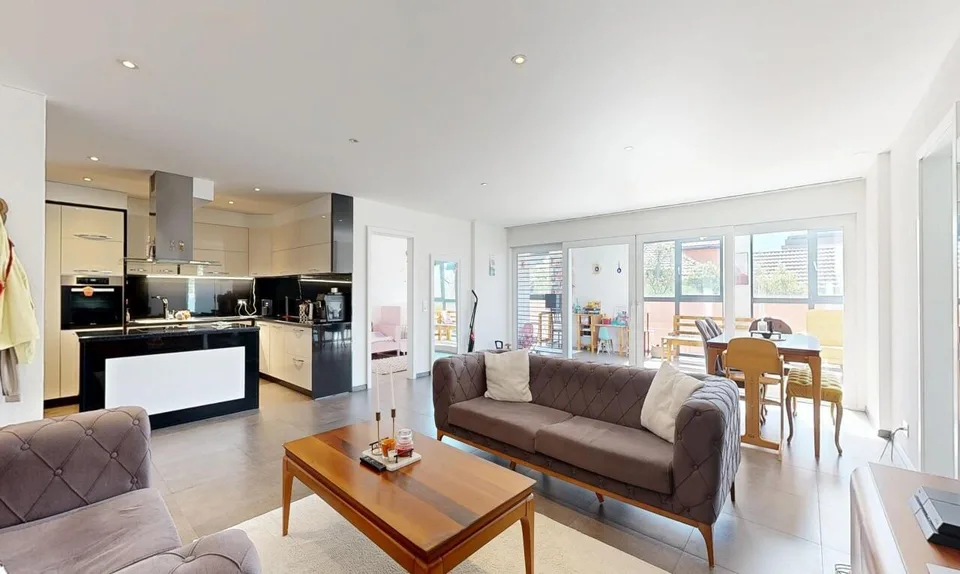 Grand 5,5p de 200 m² + Terrasses – Idéal Investisseurs ou Bi-familial