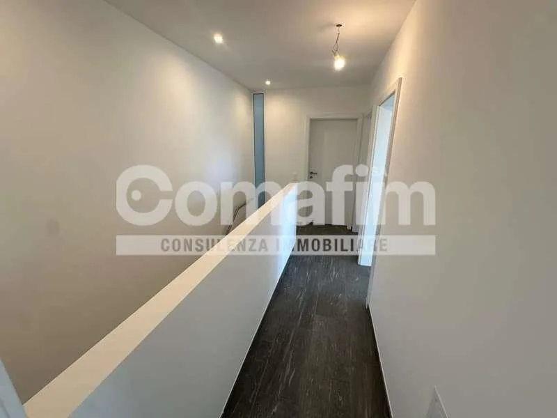 Vendita elegante Villa 5.5 Locali a Bioggio – Foto 7 von 13