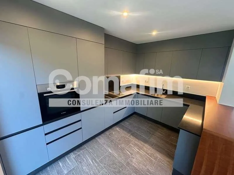 Vendita elegante Villa 5.5 Locali a Bioggio