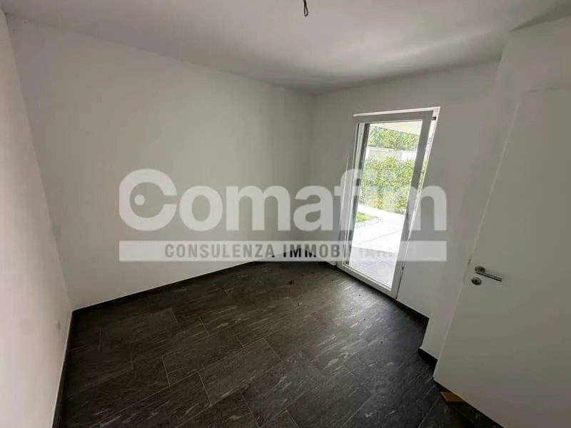 Vendita elegante Villa 5.5 Locali a Bioggio – Foto 10 von 13