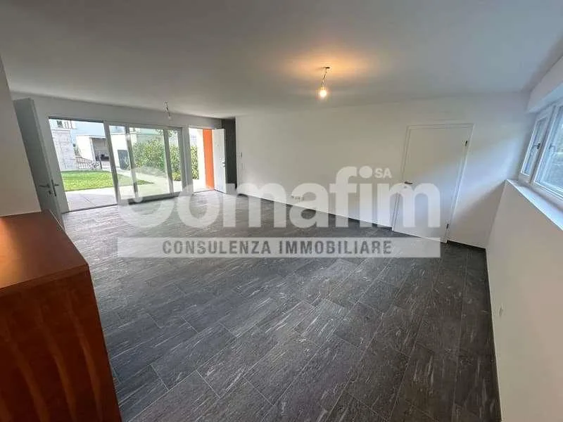 Vendita elegante Villa 5.5 Locali a Bioggio
