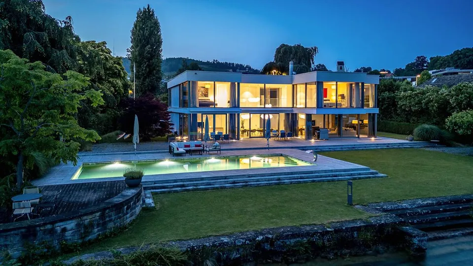 Luxus direkt am See in Stäfa – mit Aussenpool und privatem Badesteg