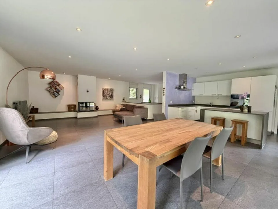 ZU VERKAUFEN IN GOLINO - MODERNES EINFAMILIENHAUS MIT EIGENEM GARTEN – Foto 9 von 23