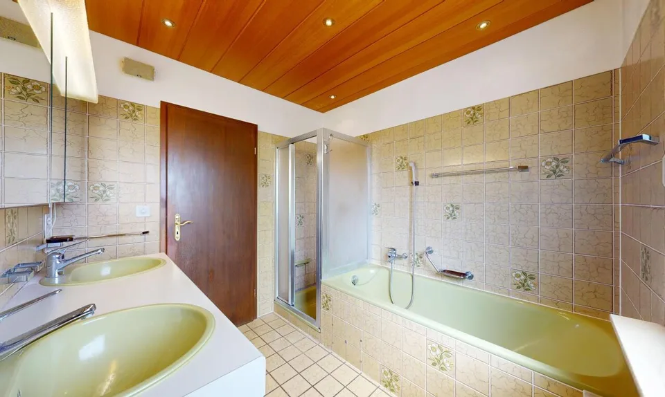Maison de 6 pièces attrayante dans un quartier calme, en hauteur – photo 8 sur 22