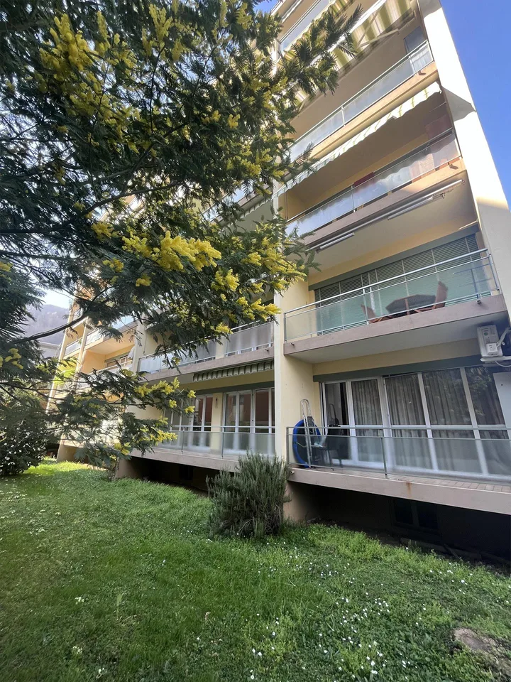 Ruhige 2,5-Zimmer-Wohnung in Agno / Zweitwohnsitz möglich  /Vendiam...