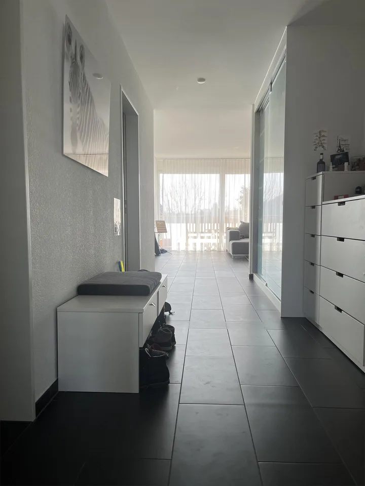 Exklusive 4.5 Zi.-Wohnung mit grosser Terrasse
