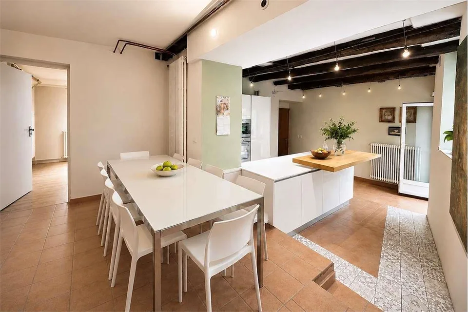 Elegante dimora storica con corte privata a Gentilino – Foto 8 von 13