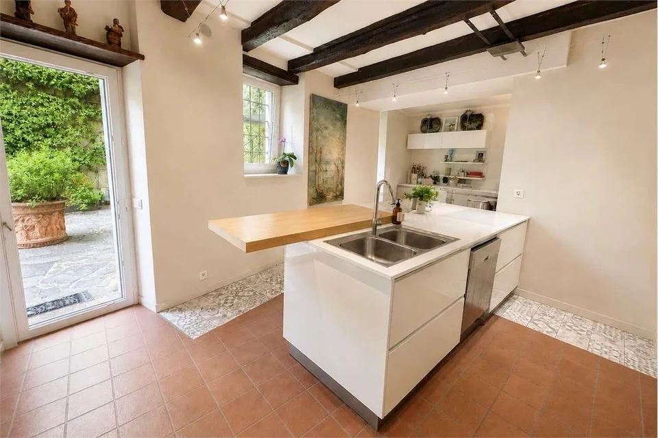 Elegante dimora storica con corte privata a Gentilino – Foto 9 von 13