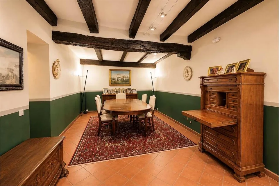 Elegante dimora storica con corte privata a Gentilino – Foto 6 von 13