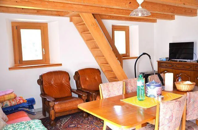 3-Zimmer-Rustico in der Natur an sehr sonniger Aussichtlage / Belli...
