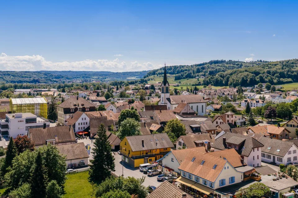 Wohn- und Geschäftshaus an zentraler Lage in Erlinsbach