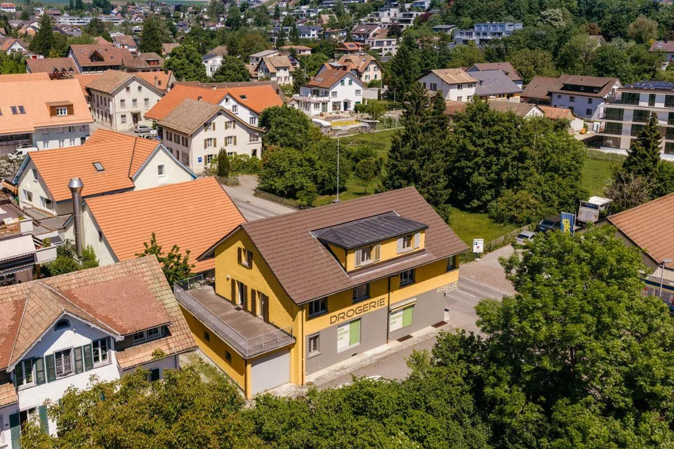 Wohn- und Geschäftshaus an zentraler Lage in Erlinsbach