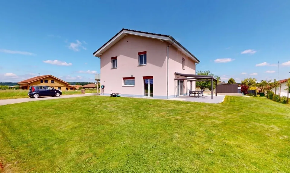 Wunderschönes Familienhaus von 215 m² in einer grünen Umgebung in Bonfol