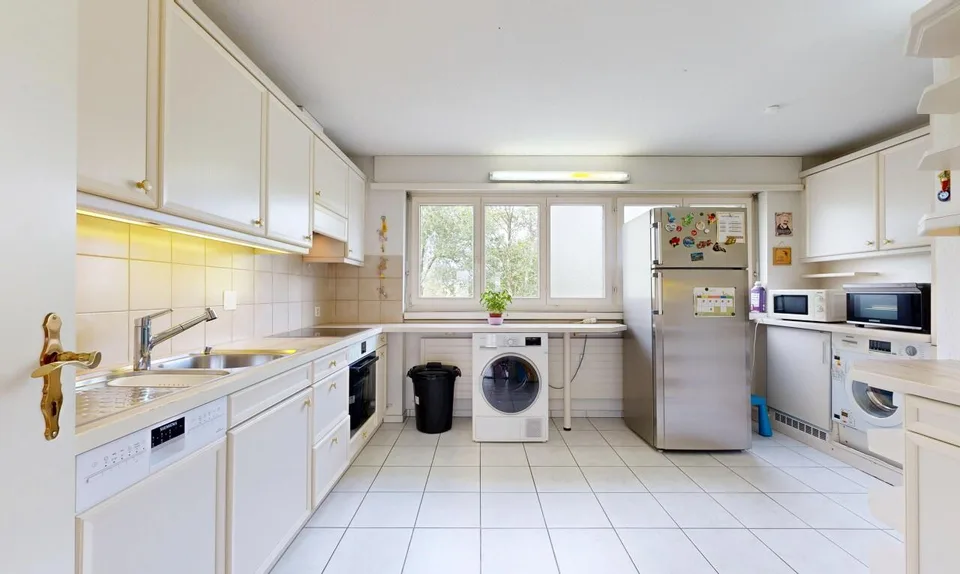 Appartement spacieux de 4,5 pièces avec un grand potentiel dans un emplacement calme