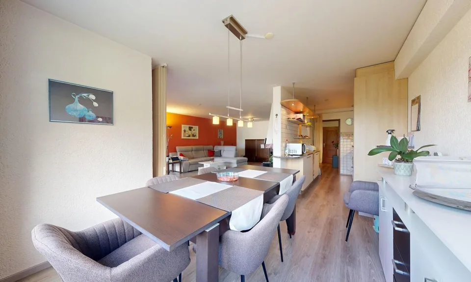 Familienwohnung mit 5,5 Zimmern und 157 m² mit Kamin und Garage