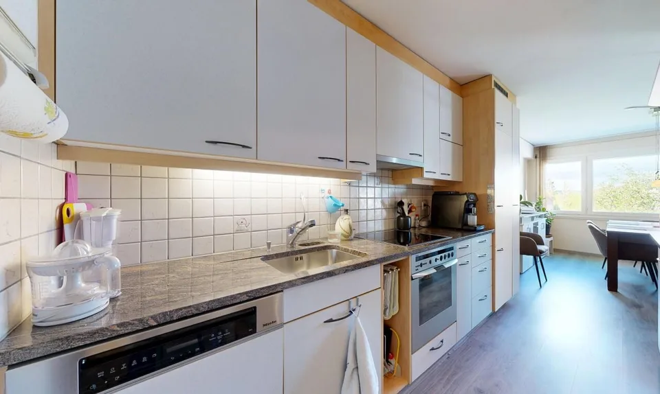 Familienwohnung mit 5,5 Zimmern und 157 m² mit Kamin und Garage