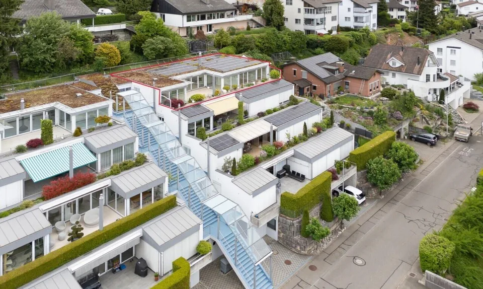 Terrassenhaus mit Blick über Bremgarten