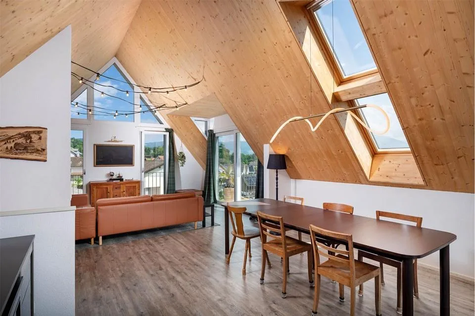 Modernes 6.5 Zi.- EFH, Studio und Erweiterungspotential